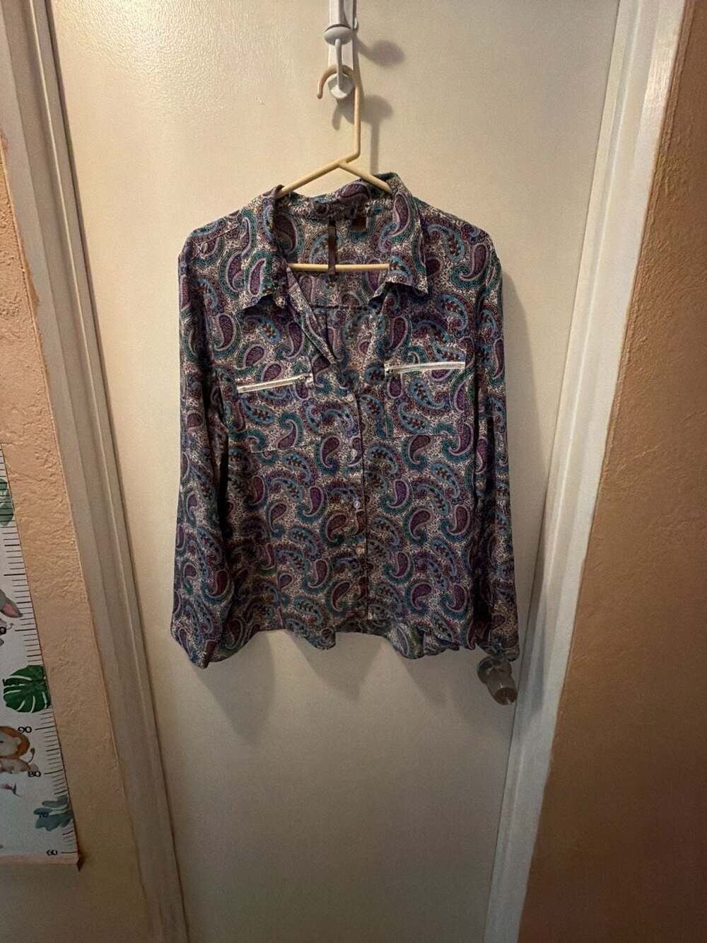 Skye's the Limit Purple Paisley Long Sleeve Button-Down with Zipper Pockets XL